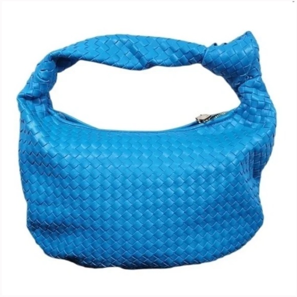 Melie Bianco Brigitte Large Faux Leather Shoulder Bag - NWT - Picture 6 of 6